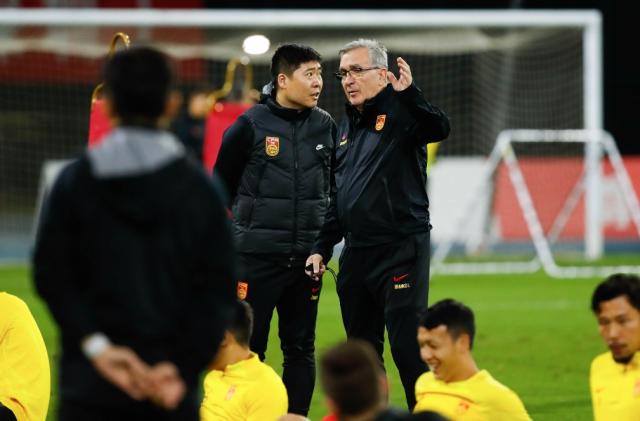 1710689576409045068.png 华体会数据中心-艾克森搭上国足末班车:充电十五天,用时五分钟?