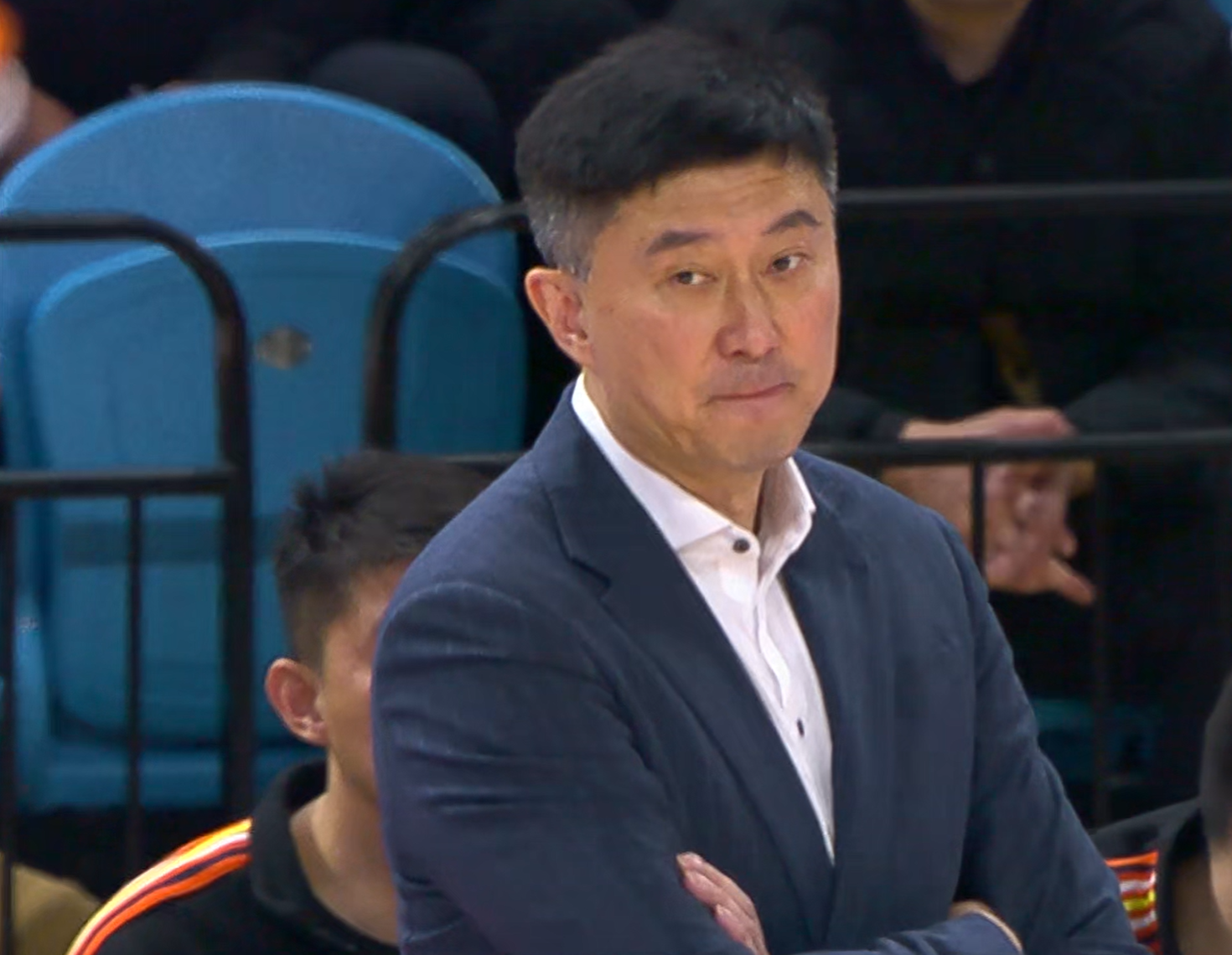 华体会数据中心-不是胡明轩，也不是徐杰！广东队输40分，有一人要负主要责任