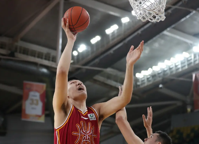 连续2场0分!单场25+15神塔变废塔 主教练未用好他?