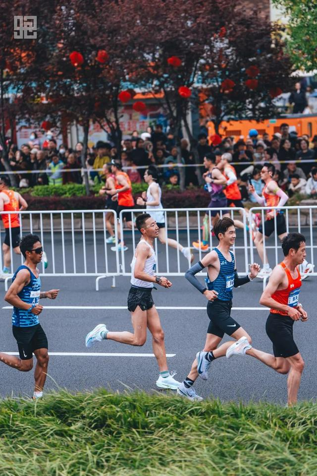 华体会数据中心-房博的213怎样炼成?|跑步|全马|青岛马拉松|训练|高原_新浪体育_新浪新闻
